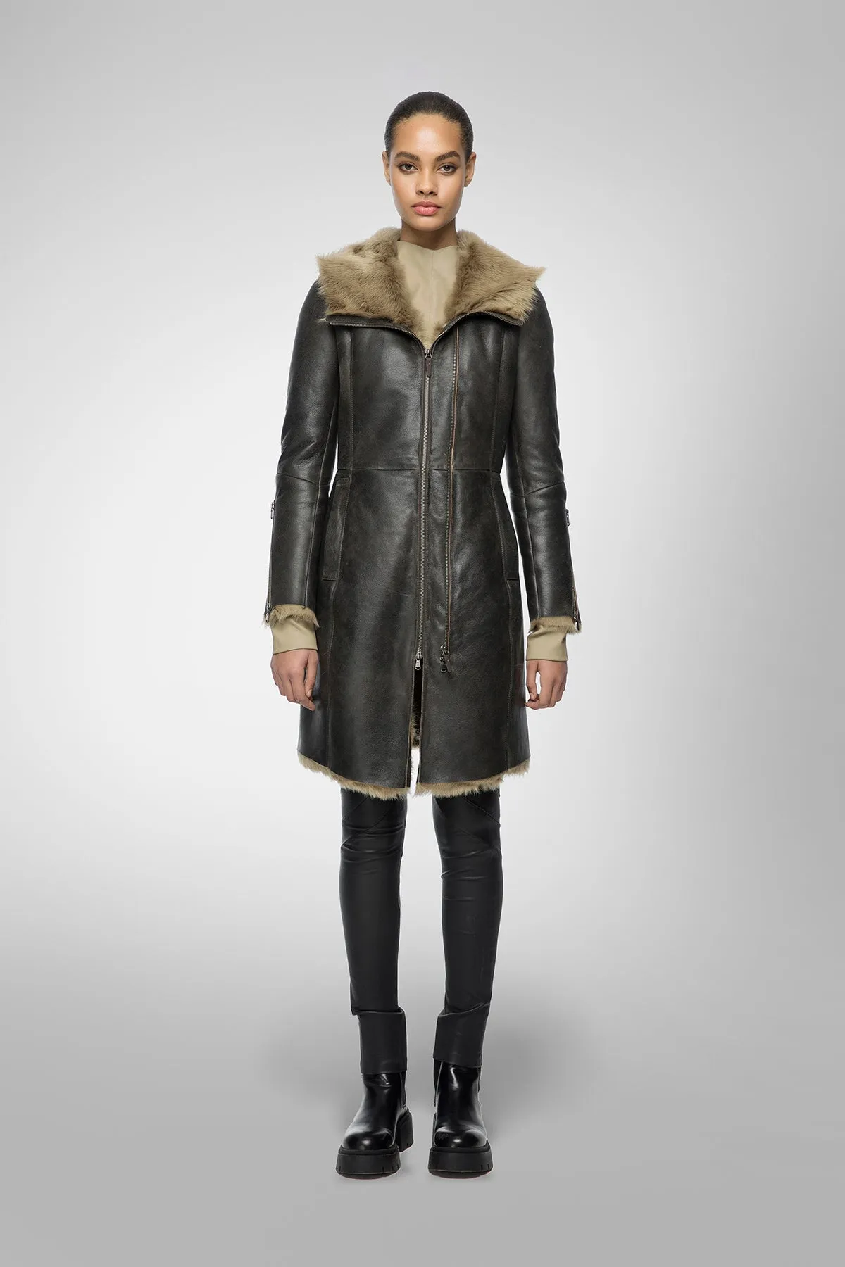 Billie - Desert Beige Shearling Coat